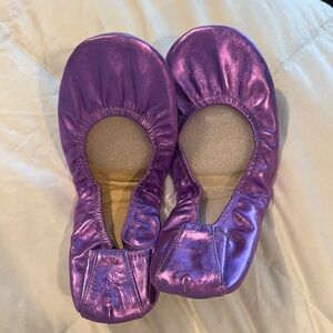 NIP Shiny Purple Storehouse Flats 11